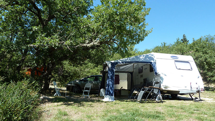 Emplacement caravane camping-car